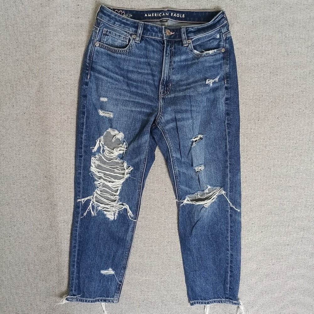 American Eagle Mom Jeans Womens 6 X-Short Blue Excellent Distressed Strigid